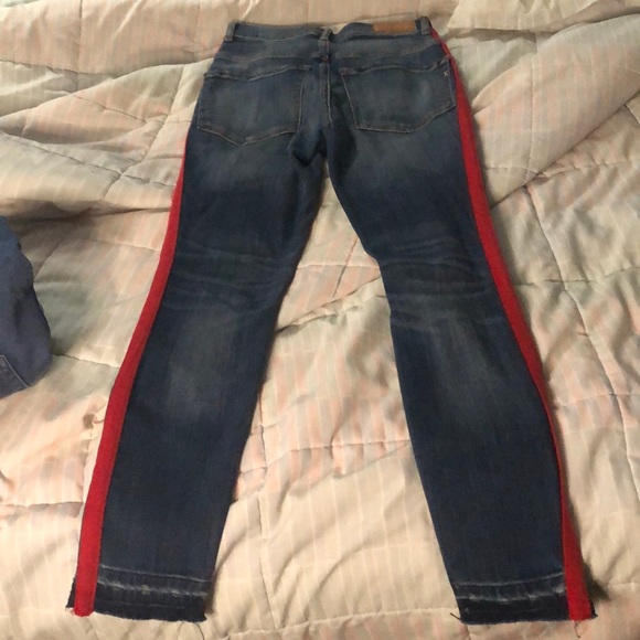 Jeans - Picture 3 of 4